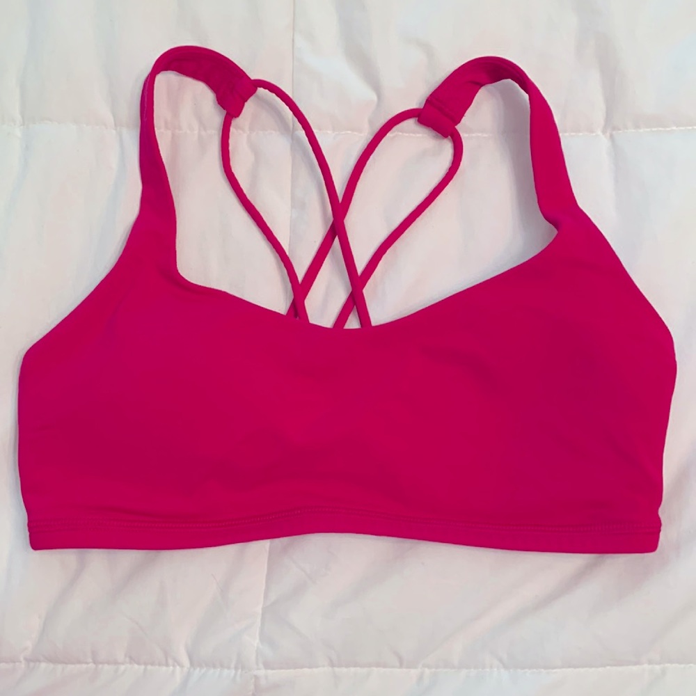 Lululemon Free to Be sports bra. Size 4